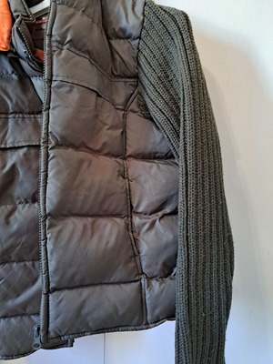 Women's jacket new khaki waterproof with unique sleeve size M