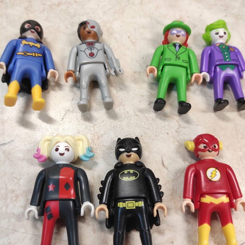 Playmobil DC φιγούρες υπερήρωες σαν καινούργιο, πακέτο 7 τεμαχίων