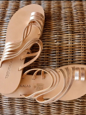 Tsoukalas Shoes women's flat sandals like new, metallic gold/bronze
