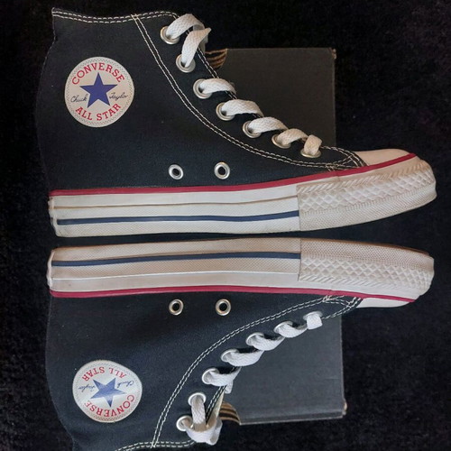 Converse women's boot with hidden heel like new, size 37, black