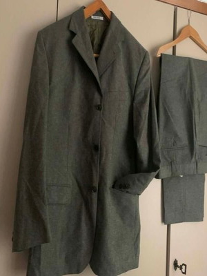 Achille Saridis men's suit No48 like new, lightweight wool blend