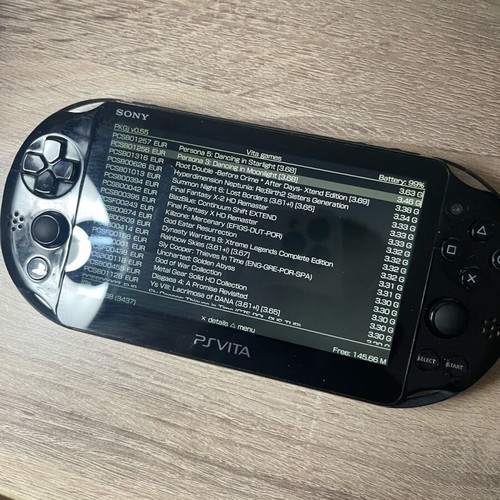 PS Vita употребявана с всички игри, идеална конзола за деца