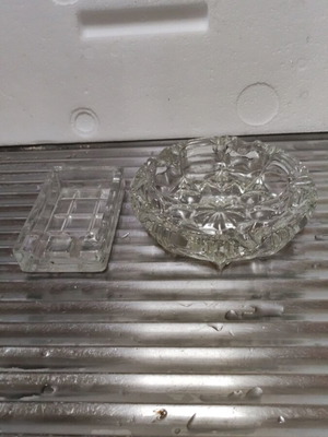 Crystal ashtrays like new, set of 2 pieces