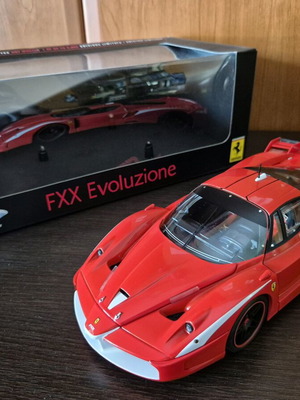 Ferrari FXX Evoluzione Hot Wheels Elite 1/18 new, limited edition