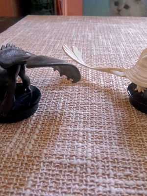 Dragons Toothless & Light Fury collectible figures cinema edition like new