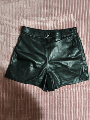 Leather shorts with decorative belt XL like new, black