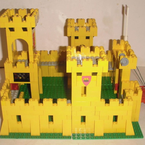Medieval Castle Lego set No 375 used