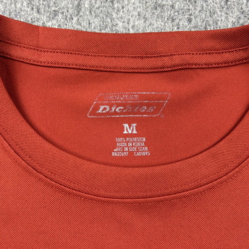 Dickies men's medium burgundy red T-shirt with pocket