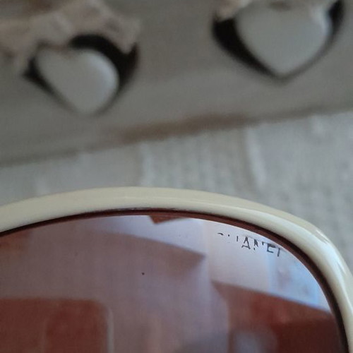 Γυαλιά ηλίου Chanel μεταχειρισμένα, άσπρα με στρασάκια