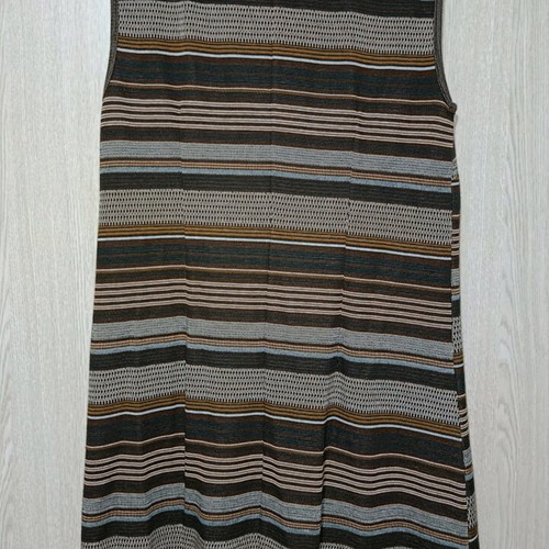 Attrattivo sleeveless dress Large like new with woven striped look