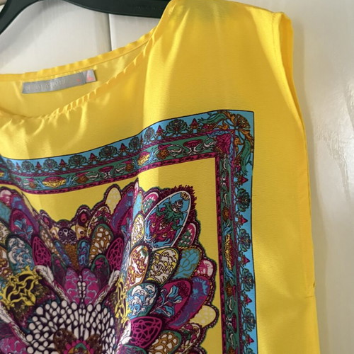 Dress large, summer yellow with bold patterns, like new