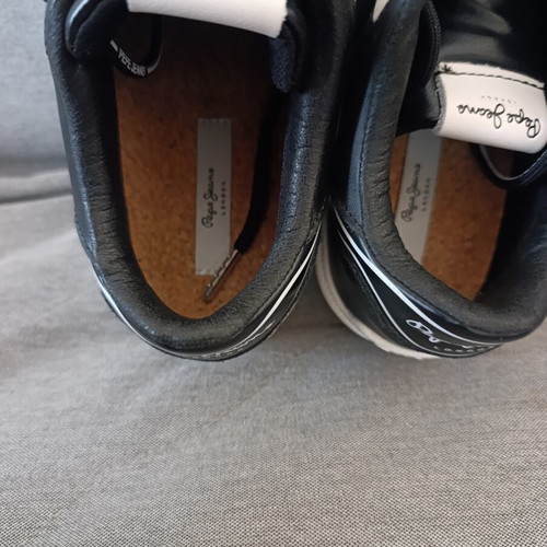 Pepe Jeans Adams Log γυναικεία αθλητικά παπούτσια νούμερο 37 σαν καινούργια μαύρο και άσπρο