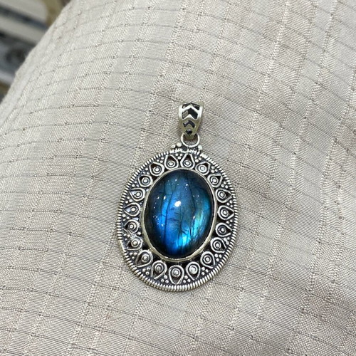 Silver (925) pendant with labradorite new