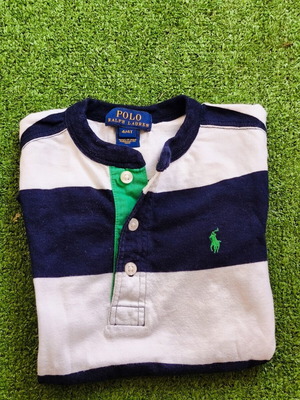 Ralph Lauren t-shirt with Mao collar and iconic print, like new