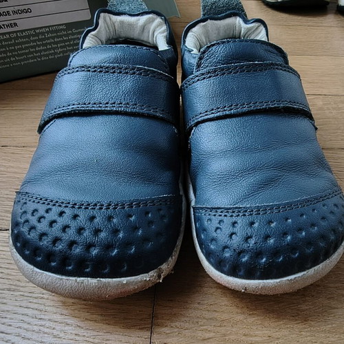 Bobux baby shoes size 21, blue leather