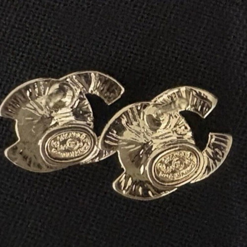 Chanel Classic Mini Logo Light Gold Stud Earrings like new with pearl
