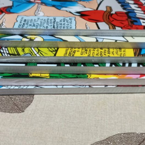 Marvel comics pack of 6 volumes new, unopened