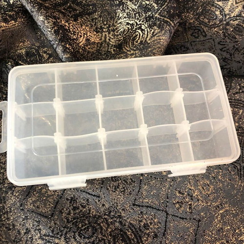 Transparent plastic organizer like new with 15 compartments