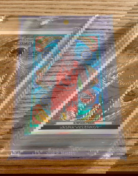 Σπάνια Κάρτα  Sasha Vezenkov Ολυμπιακός Stained Glass Panini Euroleague 2023-24 SSP
