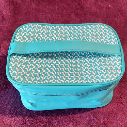 Vichy waterproof toiletry bag, turquoise and white