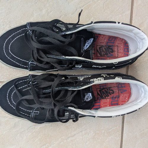 Vans Sk8-Mid Skull Cherry sneakers size 43, black and white