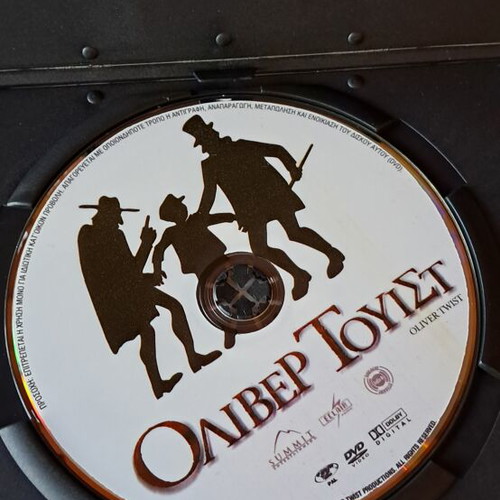 Oliver Twist DVD like new, social genre, subtitles