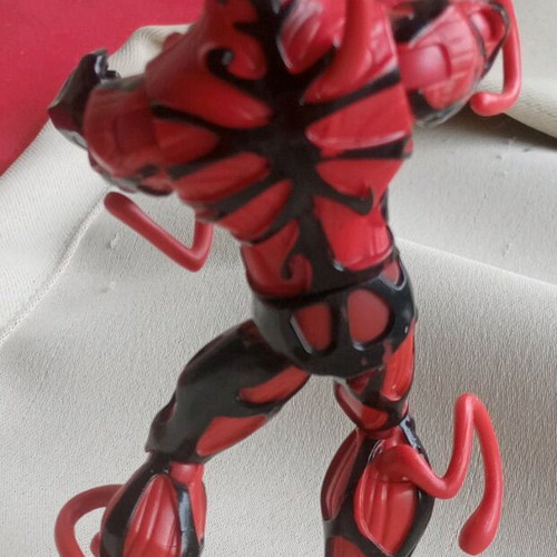 Carnage Disney Store Marvel Toybox action figure like new, 13 cm