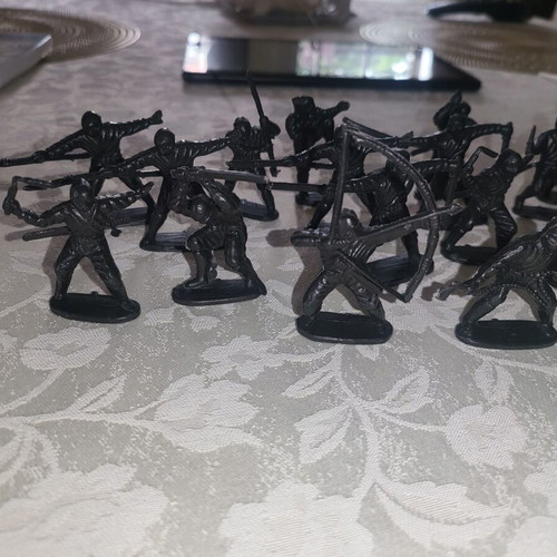 Solpa Ninja toy soldiers set of 21 figures like new