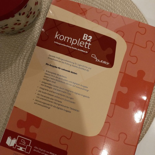 B2 Komplett teacher's book with Klett Book-App access, German