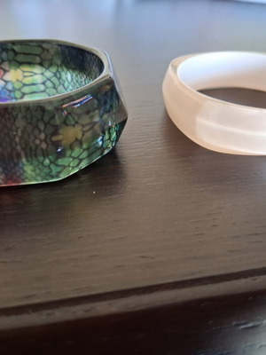 Bakelite bracelets like new, opening diameter about 7 cm, set