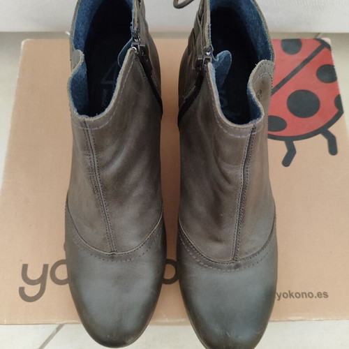Yokono ankle boots size 39, like new, brown, narrow fit