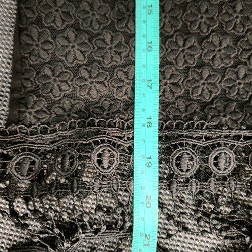 Women's lace top like new, black, size L