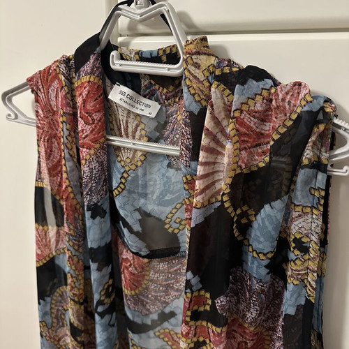 BSB Sleeveless Pareo like new, colorful, size L