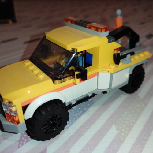 Lego City 60258 like new with instructions without box
