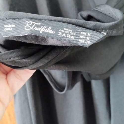 Zara women's jumpsuit satin black size M like new