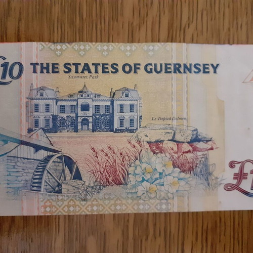 The States of Guernsey 10 Pounds banknote used 1995-2023