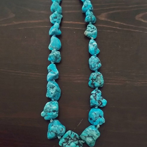 Necklace with Genuine Tibetan Turquoise Howlite, like new
