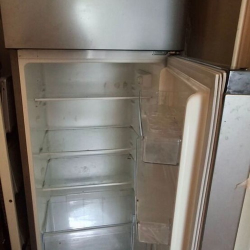 Hinense refrigerator used, height 1.44m, width 0.5m
