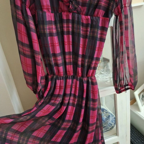 Toi&Moi midi dress new, size large (fits medium), black and pink