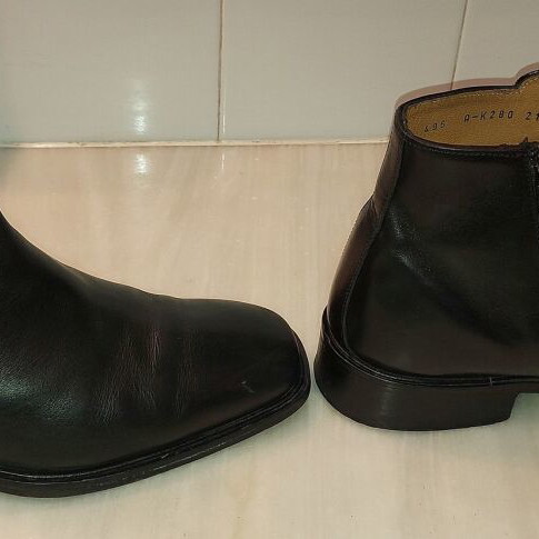 Petridis men's leather ankle boots size 42 used, black