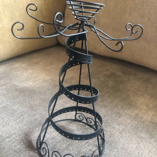 Metal jewelry stand black like new