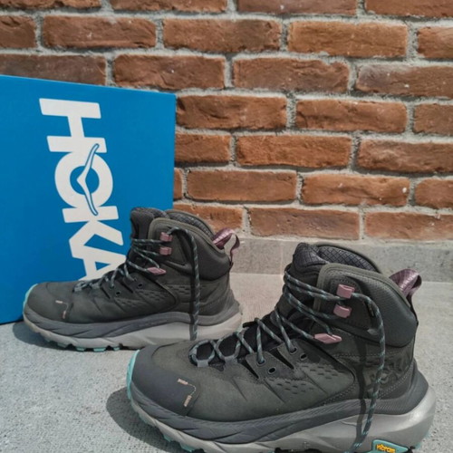 Hoka One One Kaha 2 GTX boots like new, gray, size 41