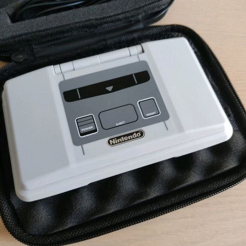 Nintendo DS (2004) like new with 5 games and accessories