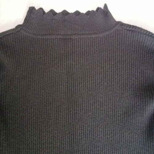 Italian pullover size S-M like new, black