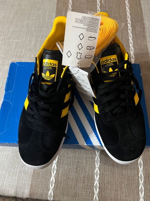 Adidas Originals Gazelle Sneakers νέα με ετικέτες μέγεθος 42 2/3 (43)