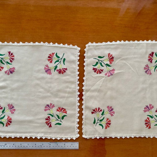 Vogart Handmade Painted Table Linens Set of 4 with Lace