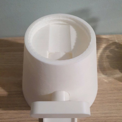 Candy machine new, functional candy dispenser without jar