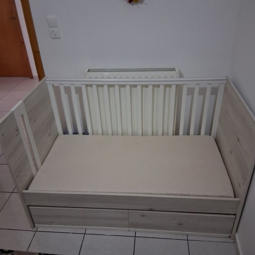 Casababy Nova Convertible Baby Cot with Drawers and Mattress like new