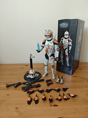 Sideshow Collectibles 1/6 Commander Cody figure with accessories