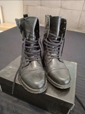 Guess leather boots